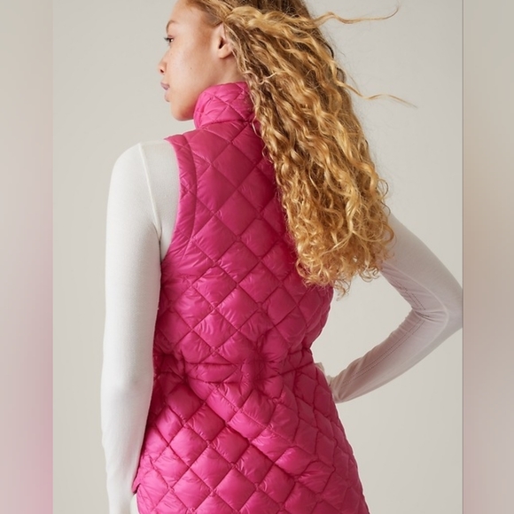 Athleta Whisper Quilted Vest - Picture 2 of 4